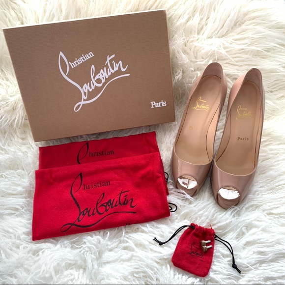 Christian Louboutin Very Prive 120 Patent Pump - Picture 2 of 13
